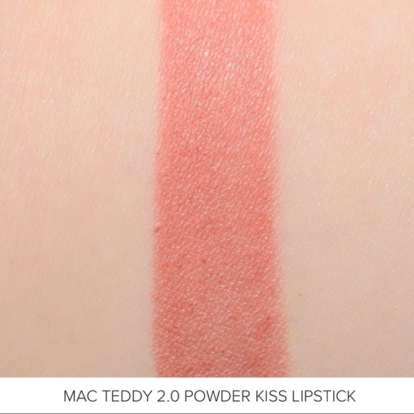 **SOLD** New MAC Cosmetics TEDDY 2.0 POWDER KISS LIPSTICK RRP $35 - Picture 3 of 6